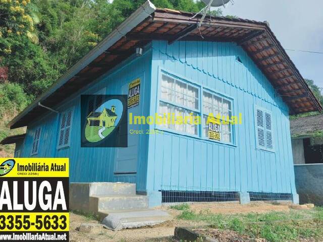 Locação em Primeiro de Maio - Brusque