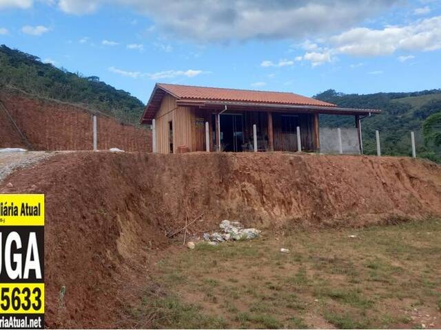 Locação em Limeira Baixa - Brusque
